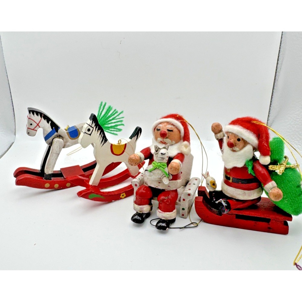 Vintage Gift World of Gorham Wooden Santa‎ Ornaments (4) Old World Distressed